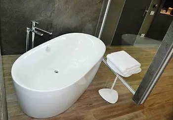 بيرغامو Ginevra Rooms